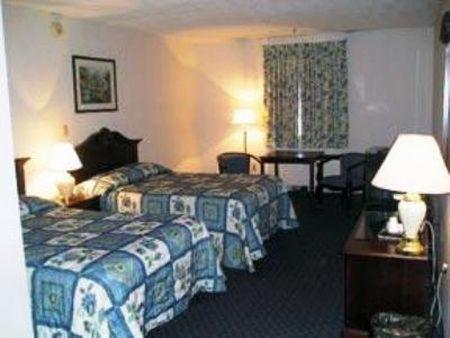 Rodeway Inn Amish Country Smoketown  Δωμάτιο φωτογραφία